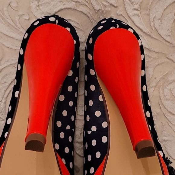 Not Rated Whimsical Carnival Pumps - Picture 14 of 16